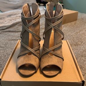 Strappy Stiletto Open Toe Bootie Size 9